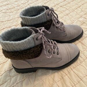 Women’s combat boots size 7